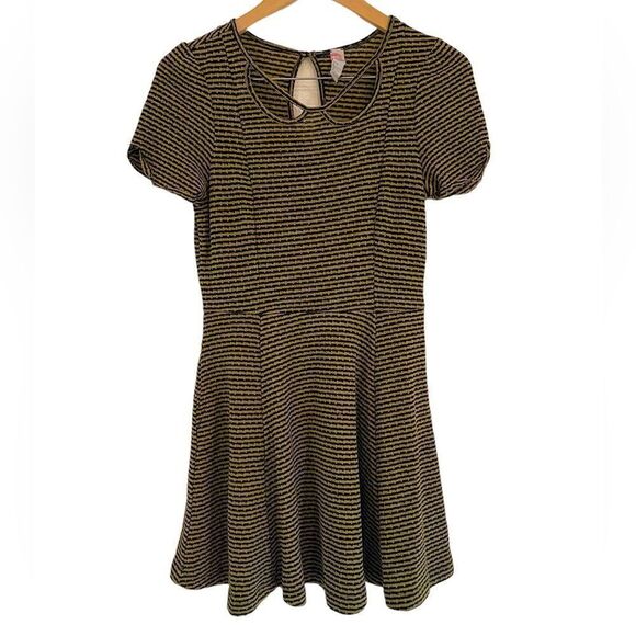 FP Beach knit dress black yellow stripes keyhole skater fit flare size small - Picture 1 of 7